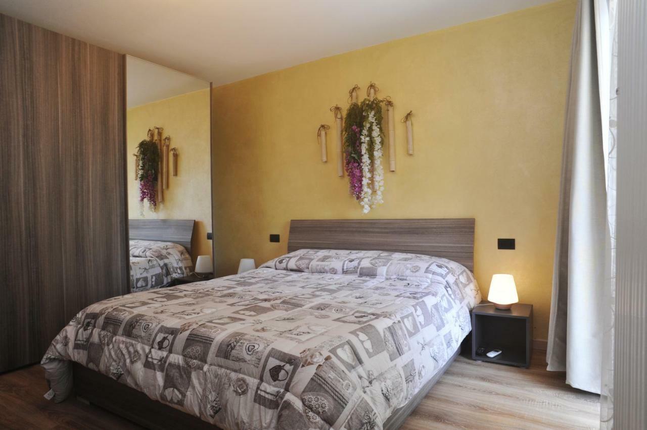La Casa Dei Nonni Sul Garda Hotel Peschiera del Garda Kültér fotó
